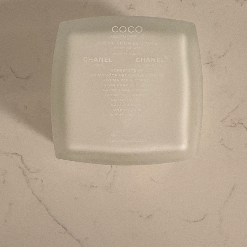 COCO MADEMOISELLE
Silky Body Cream - Picture 3 of 5